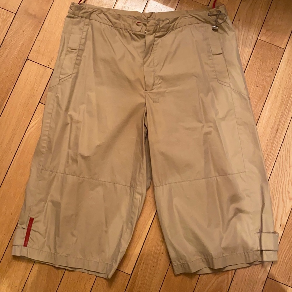 PRADA Mens Cargo Bermuda Shorts Size 52. Great quality. 80% cotton 20% nylon